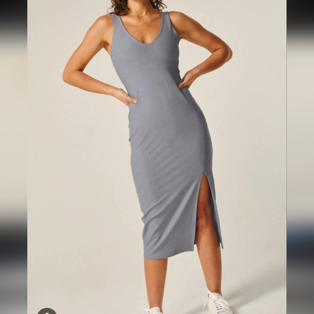 Beyond Yoga Dress NWT Size XL Airy Blue Spacedye Inspire Midi Slit Fitted Bra